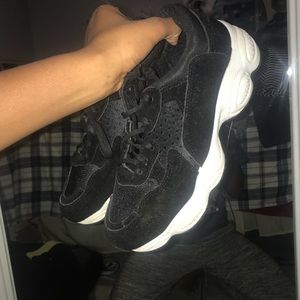 Black Sneakers